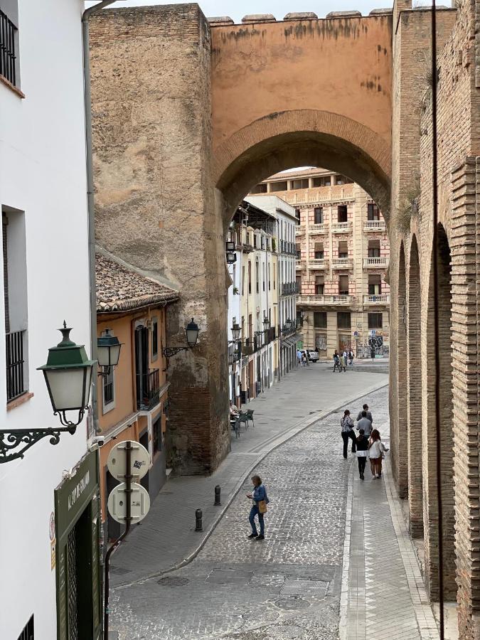 Apartament Sleep In Historic Puerta Elvira Grenada Zewnętrze zdjęcie